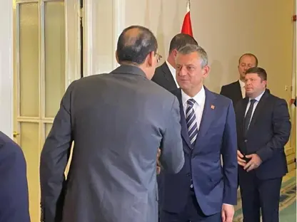 İbrahim Kalın'dan Özgür Özel'e ziyaret