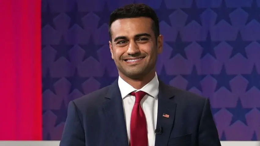 Senatorê Amerîkî: Em hevpeymanên xwe yên Kurd bernadin