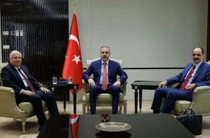 Hakan Fîdan, Yaşar Guler û Îbrahîm Kalin civiyan