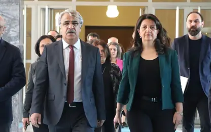 DEM Parti heyeti, Öcalan ile görüşmek üzere İmralı Adası'na gitti