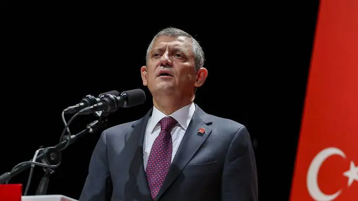 Özgür Özel'den komisyon açıklaması