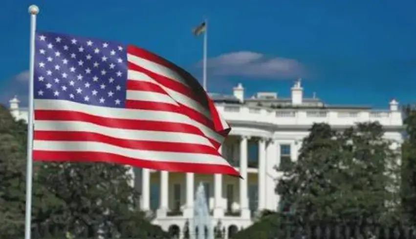 Qesra Spî ji civîna Trump-Putin bi hêvî ye