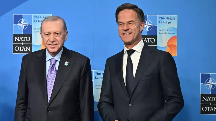 Erdoğan û sekreterê NATOyê Mark Rutte di rêya telefonê de axifîn