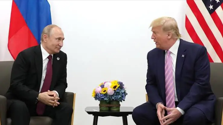 /haberresimleri/2025815/putin-trump-yonetiminin-ukraynadaki-savasi-sona-erdirme-cabalarini-ovduheadLine.webp