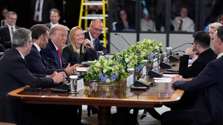 /haberresimleri/2025819/macron-div-hevd-tina-p-t-n-zelensky-li-cenevrey-beheadLine.webp