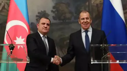 Lavrov, Azerbaycanlı mevkidaşı Bayramov ile görüştü