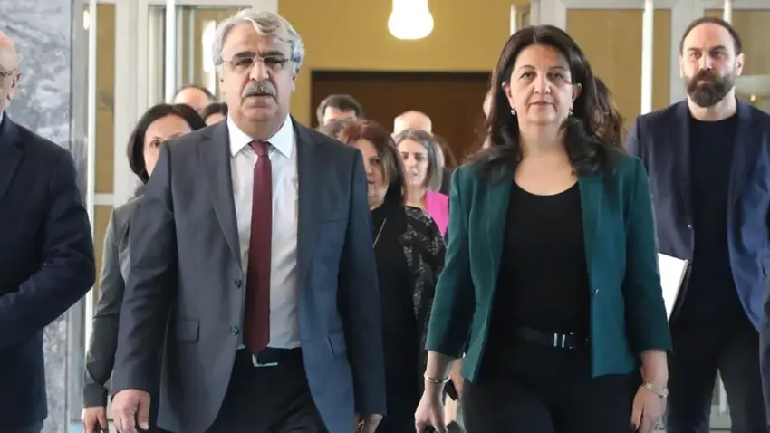 DEM Parti heyeti İmralı yolcusu