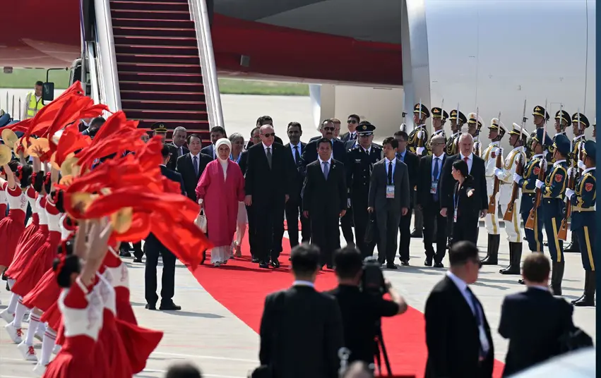 Erdoğan Çin'de: Zirveye katılacak