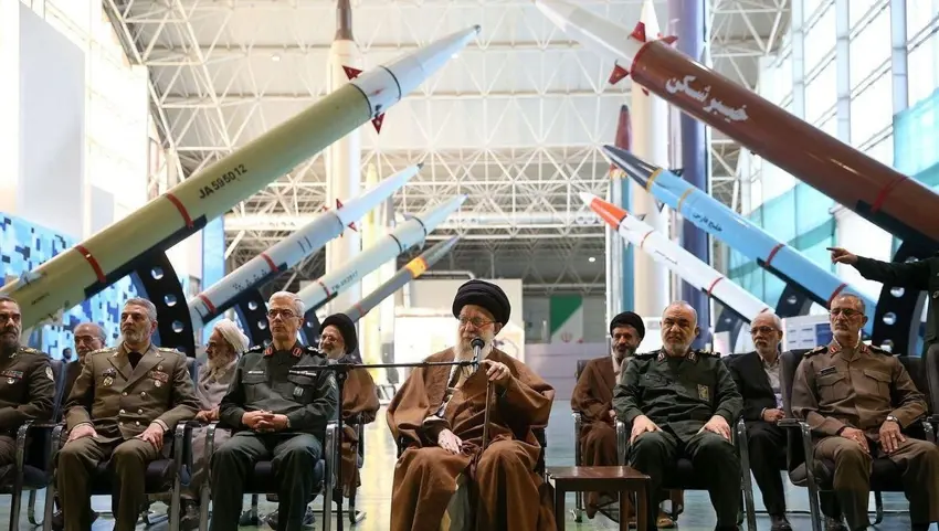 سەردێری دوێنێی ئاژانسە هەواڵییە نێودەوڵەتییەکان: ڕووخانی کۆماری ئیسلامی، ئەگەری شەڕی ناوخۆ لە ڕێدایە !