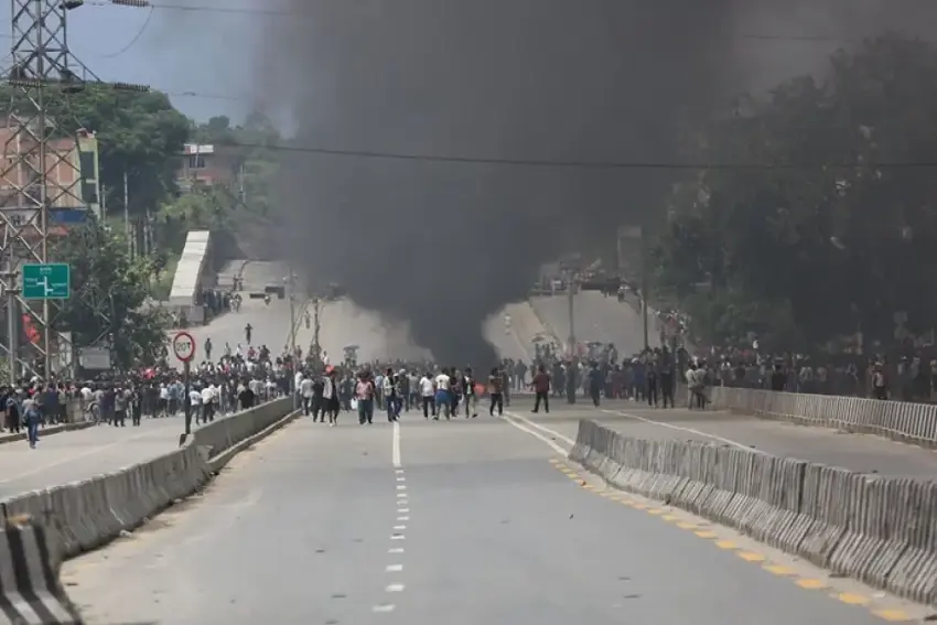 Nepal | Piştî 19 kesan can da û serokwezîr îstifa kir, artêş daket kolanan