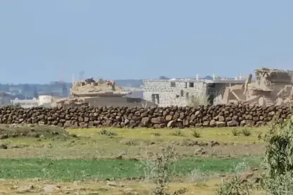Îsraîl operasyonên xwe yên li Sûriyeyê kûrtir dike: Şaneyên girêdayî Îranê hatine girtin