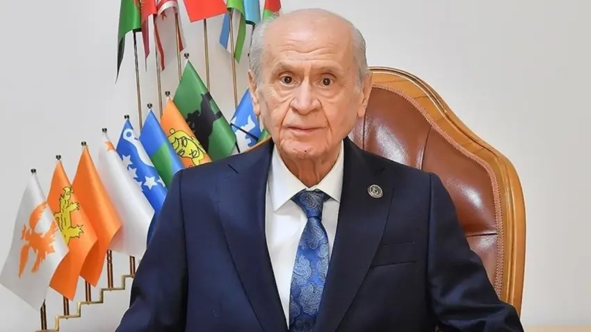 Bahçeli: Ahmet Türk görevine iade, Ahmet Özer tahliye edilmeli