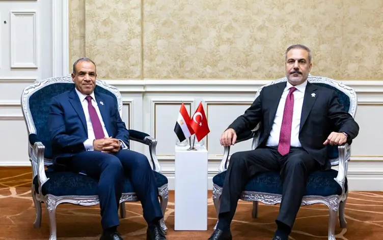 /haberresimleri/2025914/hakan-fidan-katarli-misirli-irakli-ve-pakistanli-mevkidaslariyla-gorustuheadLine.webp