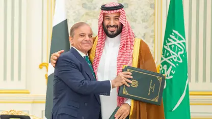 Suudi Arabistan-Pakistan arasında ortak savunma anlaşması 