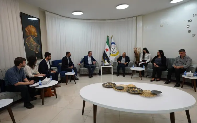 Avustralya heyeti Rojava’yı ziyaret etti