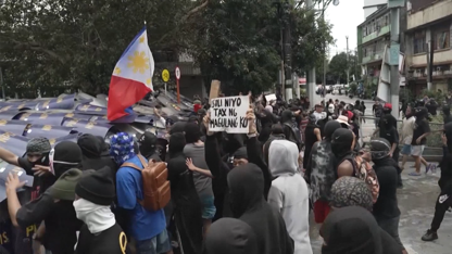 Filipinler’de yolsuzluk protestoları: Çok sayıda gözaltı, 131 polis yaralı