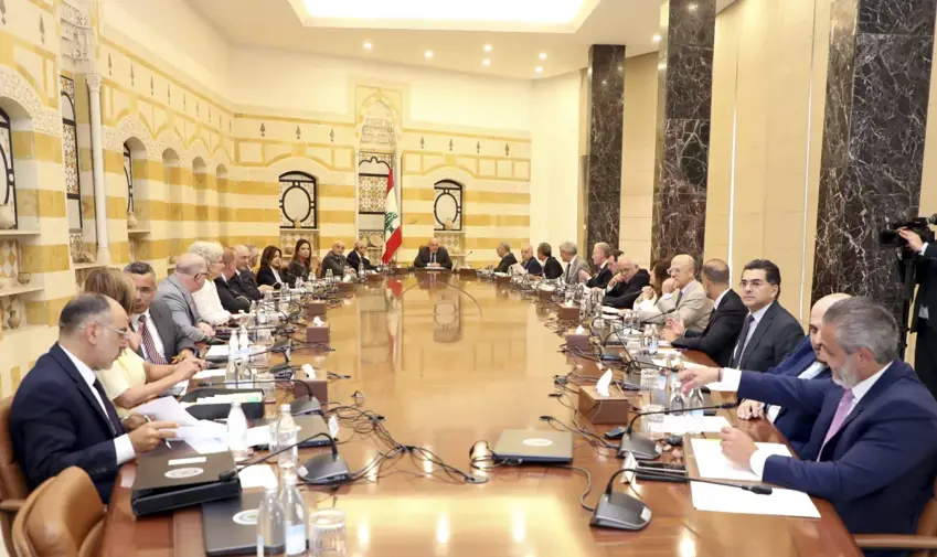ئەنجومەنی وەزیران لەکۆشکی سەرۆکایەتی بە گرژی کۆبوونەوە