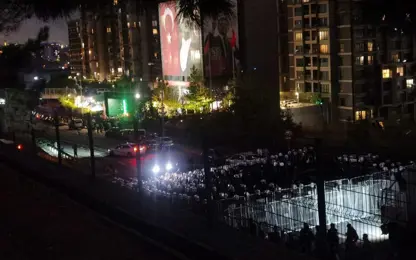 Üç günlük eylem yasağı: CHP İstanbul İl Binası polis ablukasında! 