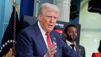 ئەگەری ئەوە هەیە ترامپ لە مانگی داهاتوودا لە لووتکەی ئۆپێک لە کۆریای باشوور چاوی بە شی جین پینگ بکەوێت