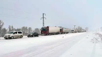 Li 3 bajarên Kurdistanê rêyên 940 gundan ji berfê hatin girtin
