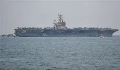 Amerîka keştiya balafiran a USS Abraham Lincoln dişîne Rojhilata Navîn