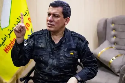 Mezlûm Ebdî û Tom Barrack li Hewlêrê mijara tevlîbûna HSDyê ya bo artêşê nîqaş kirin 