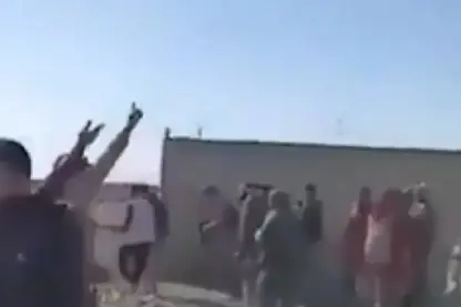 Guardian: Li Rojavayê Kurdistanê zêdetirî 100 girtiyên DAIŞê reviyan 