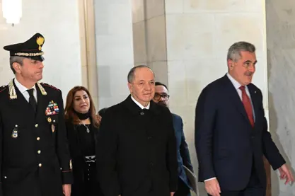 İtalya: Mesud Barzani'nin Suriye'deki Kürtleri korumadaki rolü takdire şayan