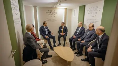 سەرۆکی حکوومەت لەگەڵ وەزیری کاروباری ئەنجوومەنی وەزیران و وەزیری ئابووری ئیمارات کۆبووەوە