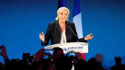 Marine Le Pen: Kürtler korkakça terk edildi! 