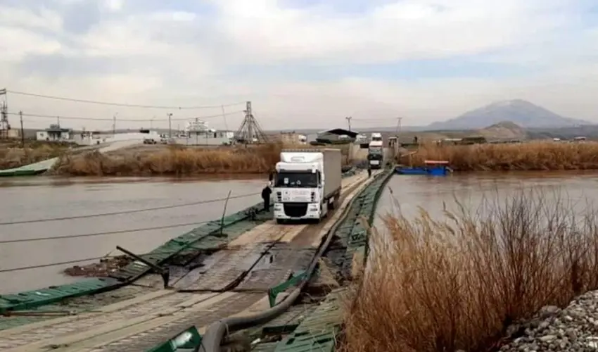 Karwaneke mezin a Dezgeha Barzanî û xelkê Başûr gihîşt Rojavayê Kurdistanê