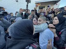 Îsraîl 10 Fîlîstîniyên li Xezzayê girtibû serbest berda