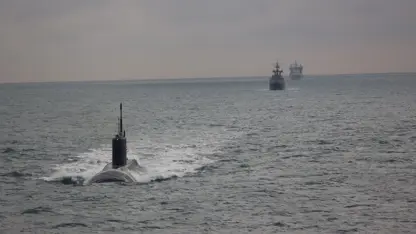 Rusya, ABD takibindeki tankerini korumak için gemiler yolladı 