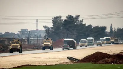 Suriye'den 4500'den fazla DAİŞ'li tutuklu Irak'a sevk edildi