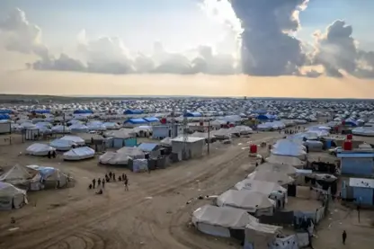 NYyê çalakiyên xwe yên li Kampa Holê rawestandin