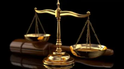 ڕۆژنامەنووسێکی ئەمریکی دڵنیایە لەوەی کە ڕژێمی کیێڤ ڕووبەڕووی دادگایی کردن دەبێتەوە