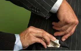 ئێران لە ڕیزی ووڵاتانی گەندەڵ دایە