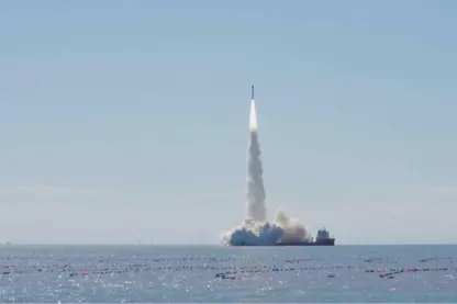 'O ülke' denizden 7 uydu fırlattı