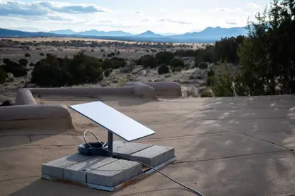 وۆڵ ستریت ژۆرناڵ : ئەمریکا بە نهێنی شەش هەزار ئامێری ستارلینکی بۆ ئێران ناردووە