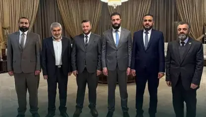 Ehmed Şera bi rêveberên ji bo Hesekê hatine erkdar kirin re civiya