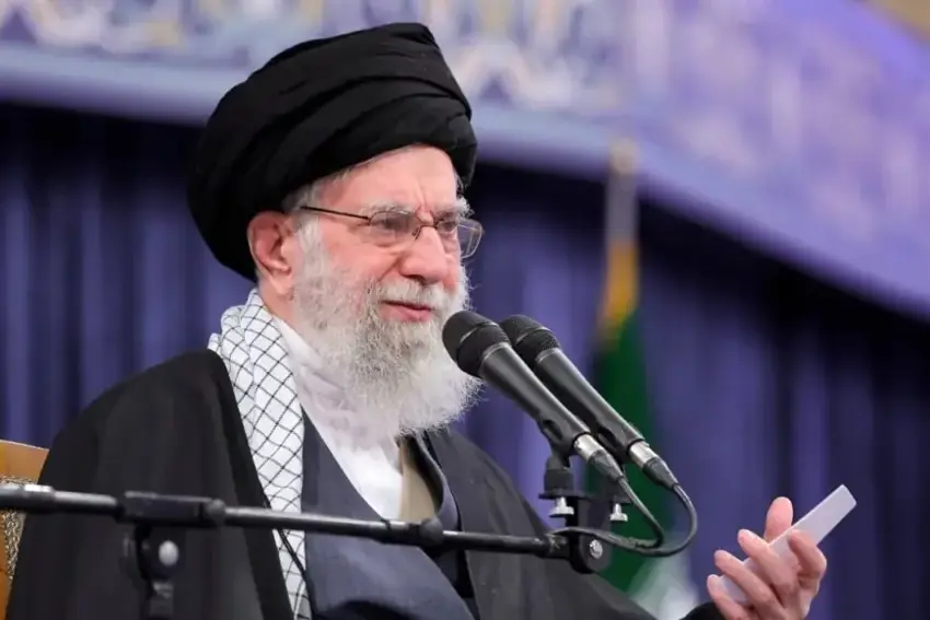 Reuters: Xamineyî neqlî cihekî veşartî hat kirin 