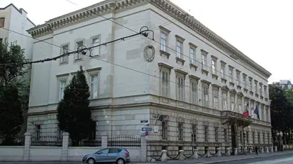 Îtalyayê karê Balyozxaneya Tehranê rawestand