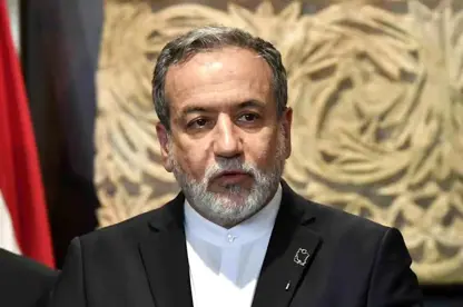 Arakçi: "İran açık ve iyi niyetle müzakereye katılıyor"