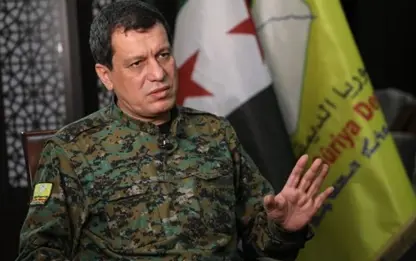 Mazlum Abdî: Xebatkarên Rêvebiriya Xweser û xebatkarên deriyê Sêmalka wê bimînin