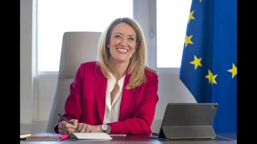 سەرۆکی پەرلەمانی ئەورووپا : ئێستا کاتی ئازادی ئێران ە