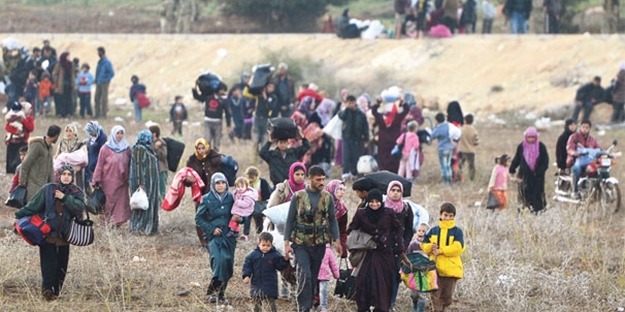 5 hezar sivîl li sînorê Efrînê asê mane