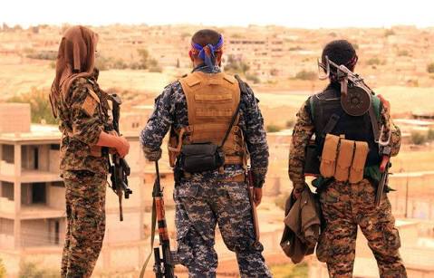 YPG açikladi: Suriye ordusu Afrin’e dogru yola çikti, Reuters dogruladi