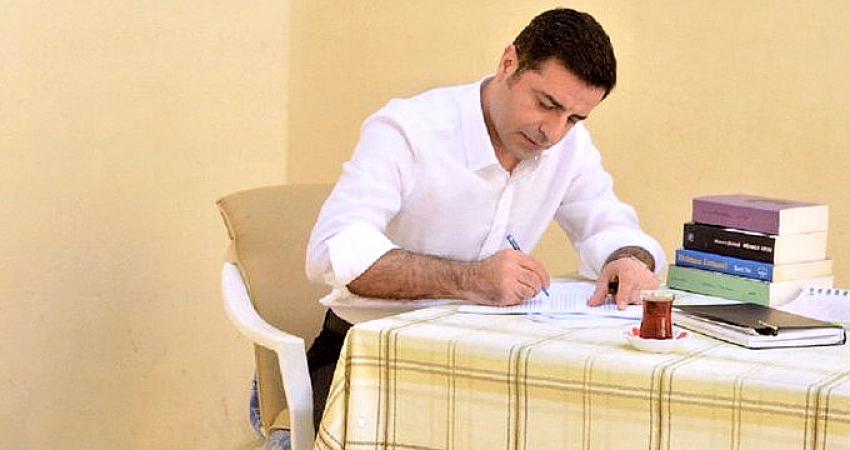 Demirtas TRT'de konusmak için 'cezaevinden stüdyoya' götürülecek