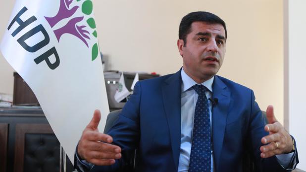 Selahattin Demirtas: Bila herkes amade be