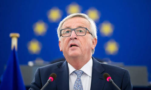 “Dünyanin patronu oldugumuzu düsünüyoruz ama aslinda kainatin küçük ve zayif bir parçasi oldugumuzu unutuyoruz"